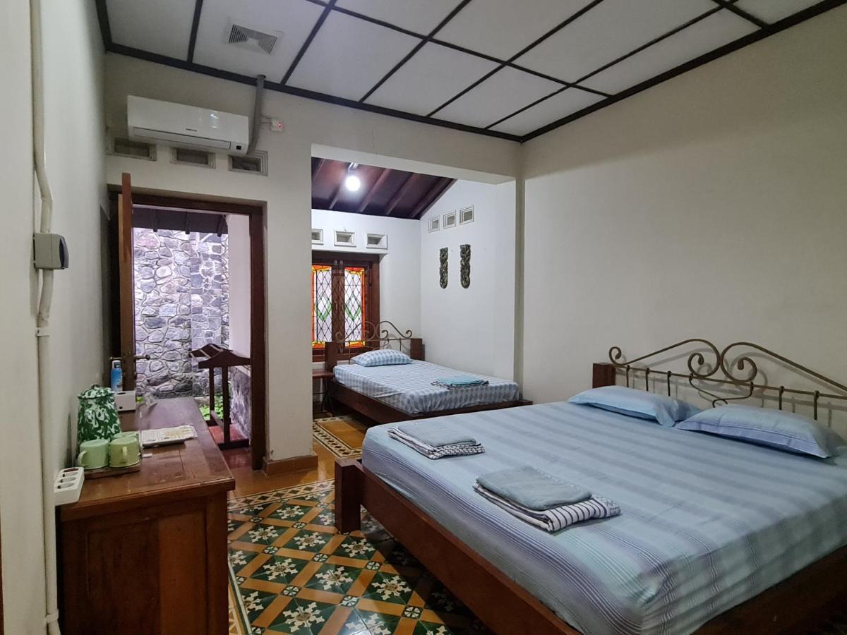 Omah Pitoe Yogya Homestay Yogyakarta Extérieur photo