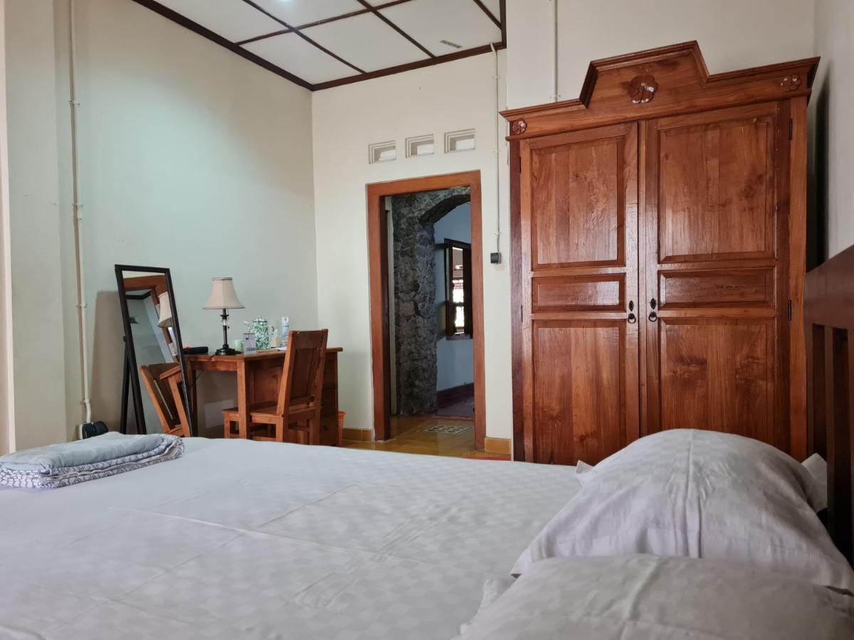 Omah Pitoe Yogya Homestay Yogyakarta Extérieur photo