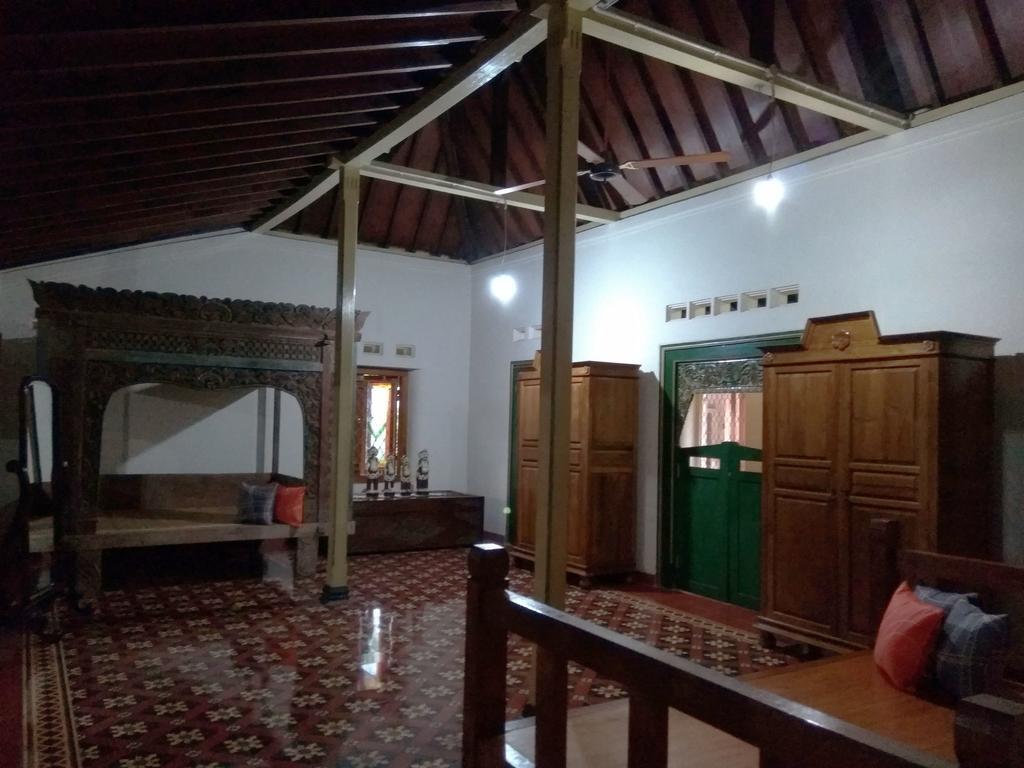 Omah Pitoe Yogya Homestay Yogyakarta Extérieur photo