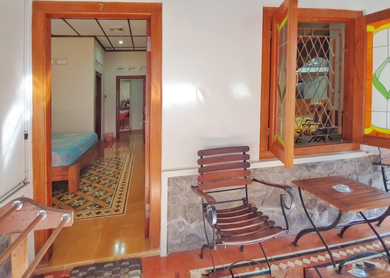 Omah Pitoe Yogya Homestay Yogyakarta Extérieur photo